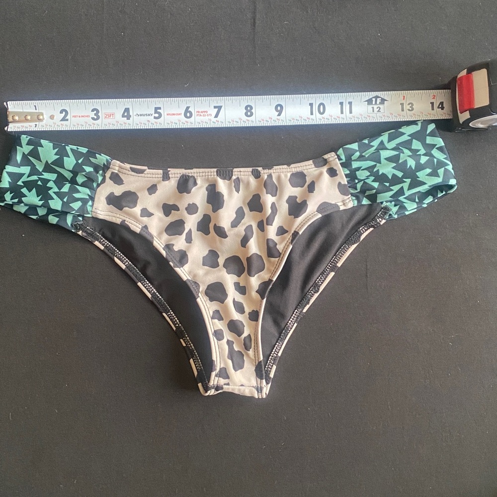 Leopard Print Bikini Bottom with Green Accents M such an amazing piece!